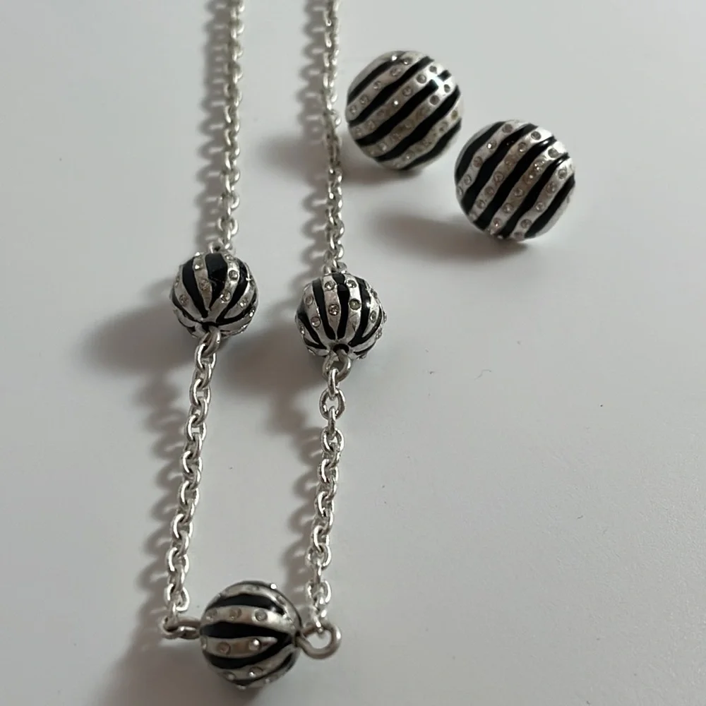 Baskin Brothers Silver Tone Chain Black Sphere Rhinestones Necklace w/ earrings
